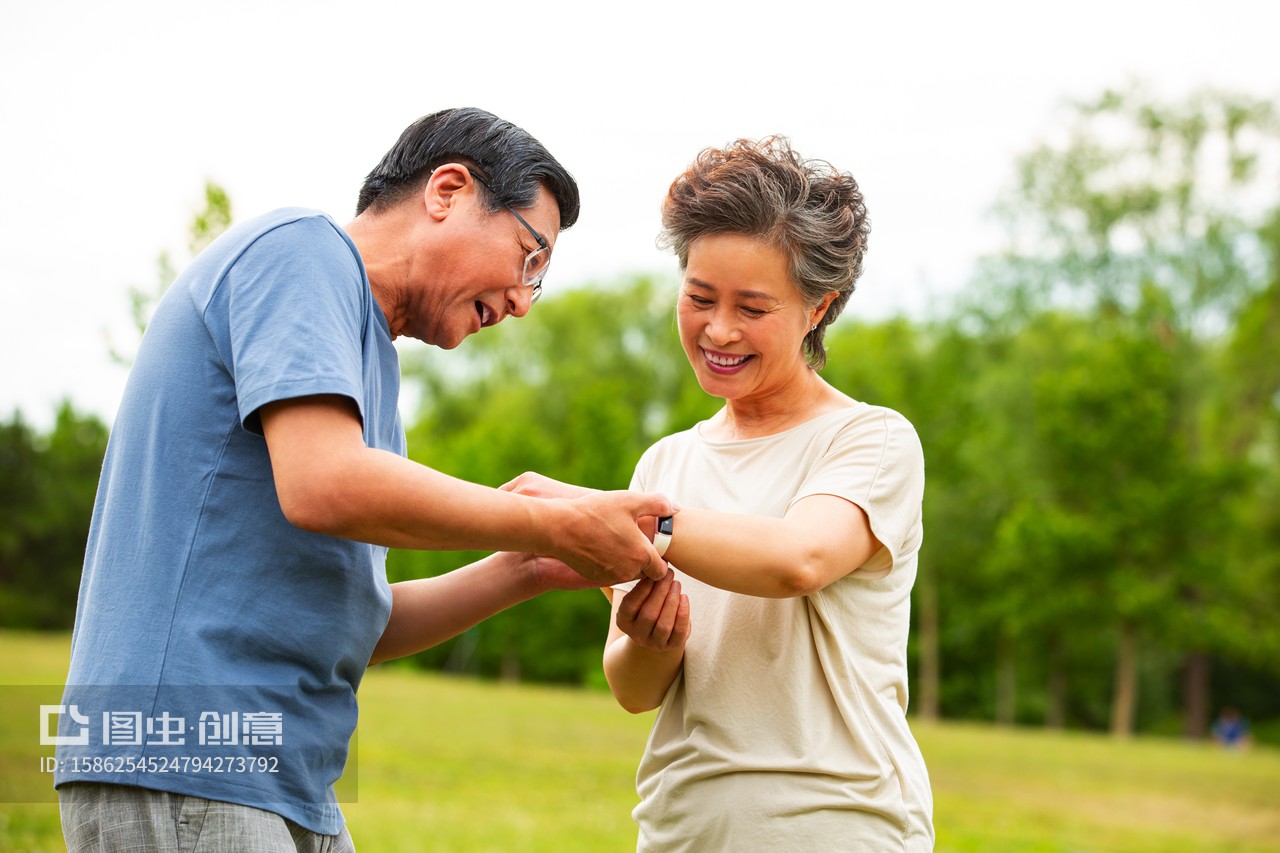 智能手环居家养老